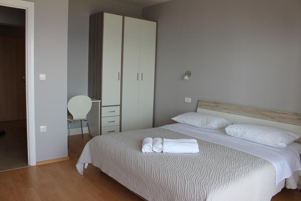 Beachside Apartments Znjan Split Rum bild